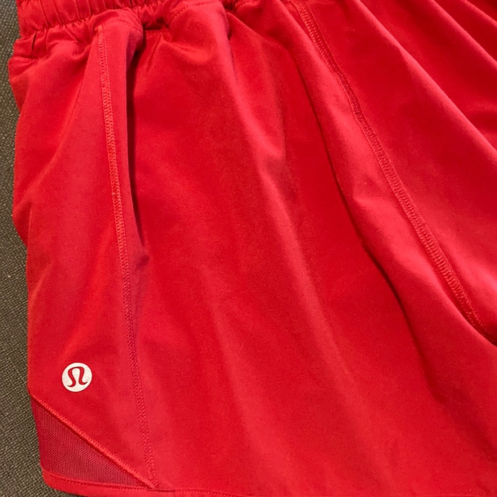 Lululemon shorts size 6